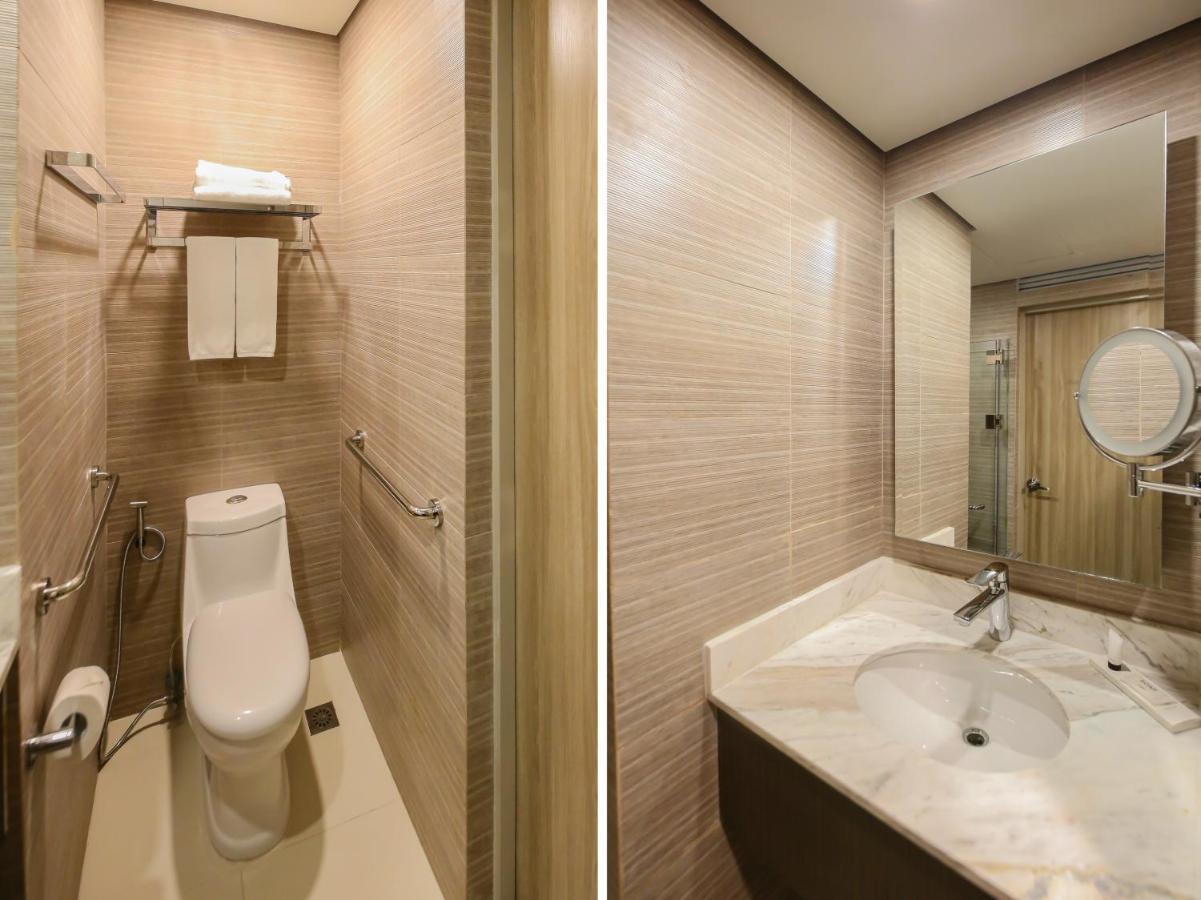 Capital O 804 The Residences At Bonifacio Civic Center Manila Exterior photo